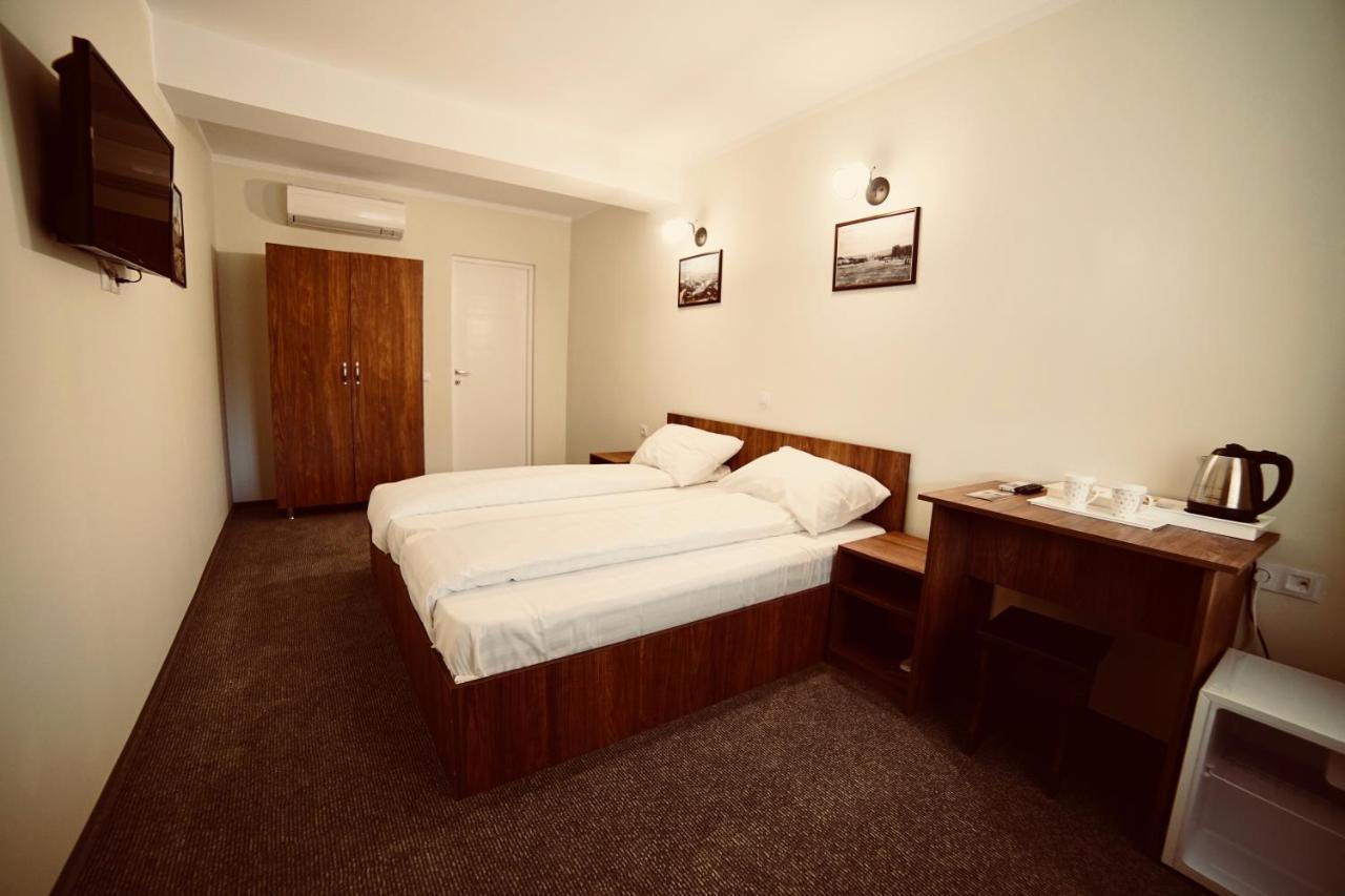 Pensiunea Rustic Hunedoara Luaran gambar